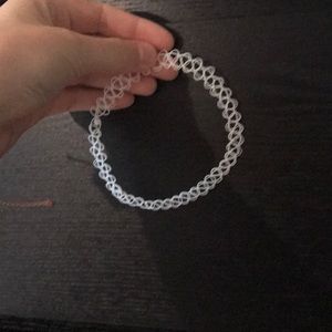 white coil choker